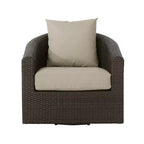 Fauteuils de club pivotants d'extérieur en osier Christopher Knight Home Darius avec coussin (lot de 2)